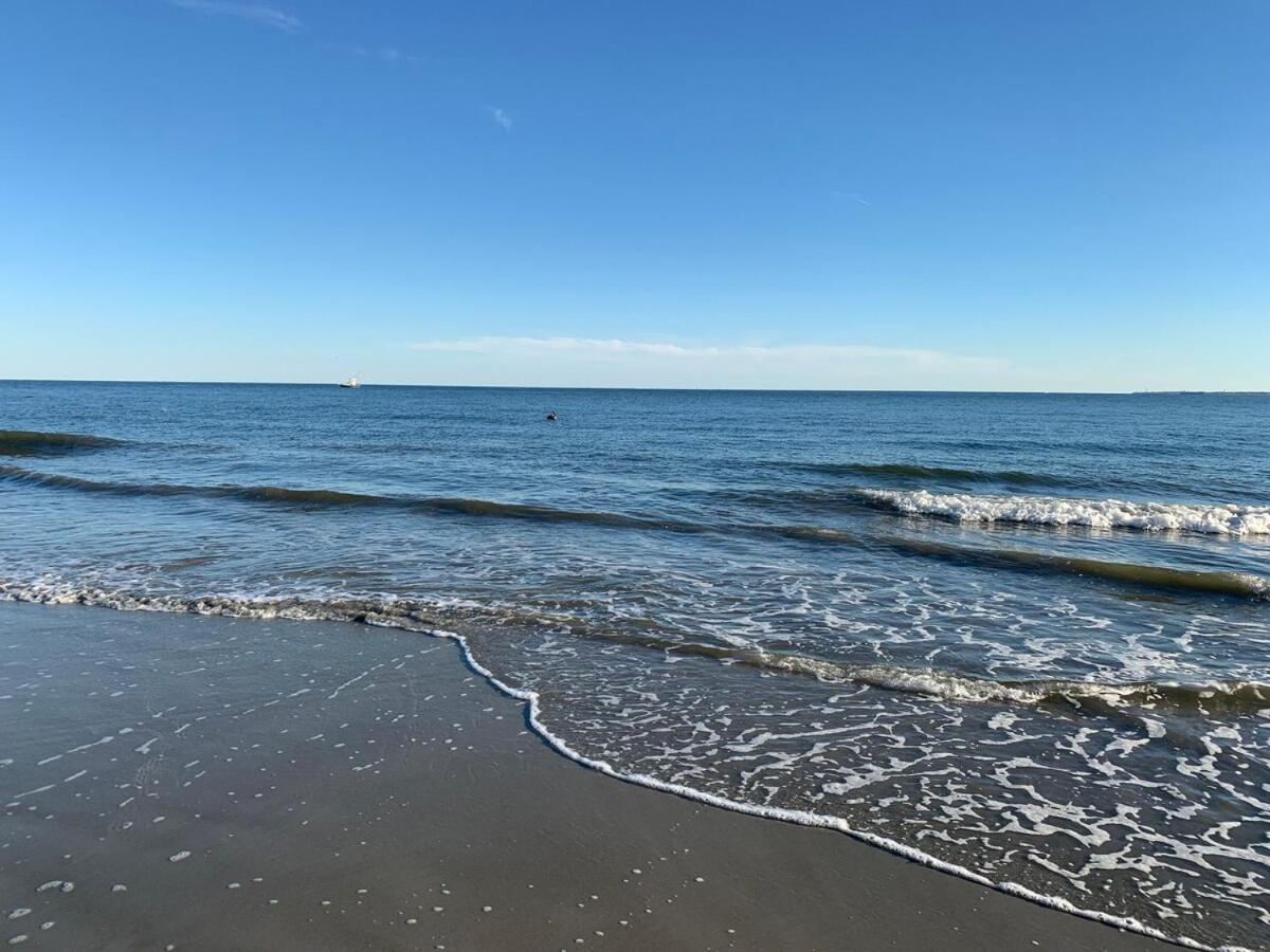 Pet Friendly Beach Villa -3 Bed 3 Bath - Walk To The Beach -88Ob Hilton Head Island Exteriör bild